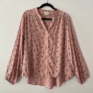 Ariat Pink Western Bull Allover Print Button Down Shirt Women's size Medium
